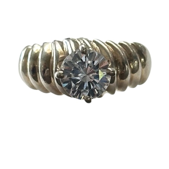 925 Sterling Silver Cubic Zirconia Size 7 - Picture 9 of 10